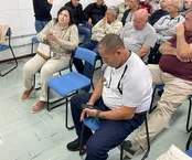 Flávia Carvalho Pinto conversa com participantes e beneficiários de Mogi das Cruzes e região